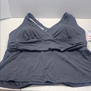 Lands' End Women's Swim Top in Black. NWT. Size 2X